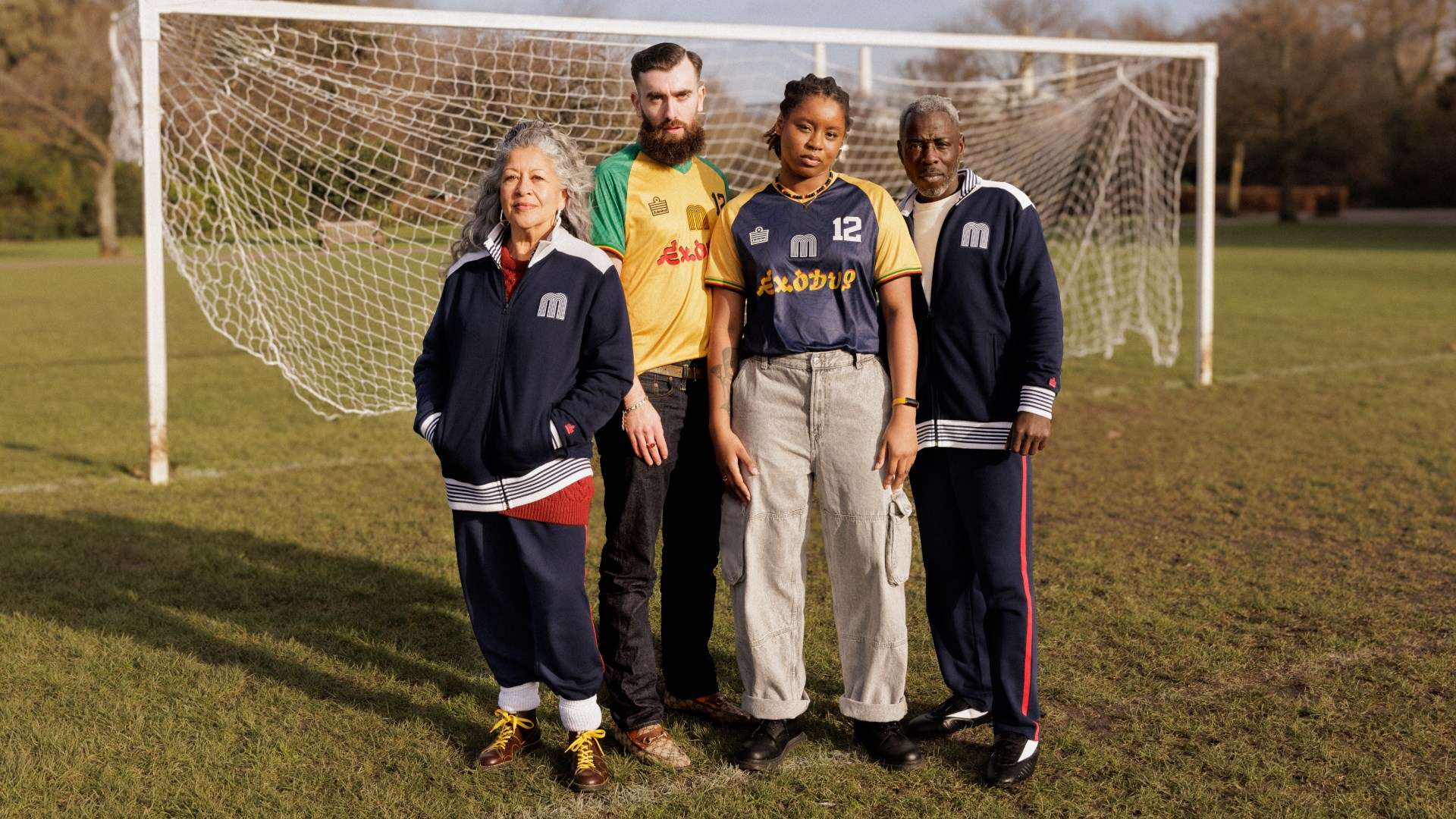 以支持他们 以支持他们