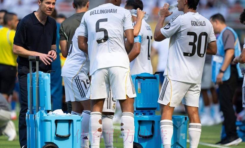 哈维谈领先皇马11分:赛季还很长 仍有17场比赛要踢